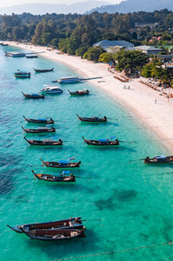 Exciting, hassle-free travel experiences with Aalam Tours team